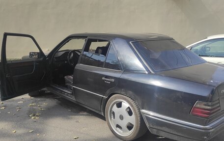 Mercedes-Benz E-Класс, 1993 год, 400 000 рублей, 7 фотография