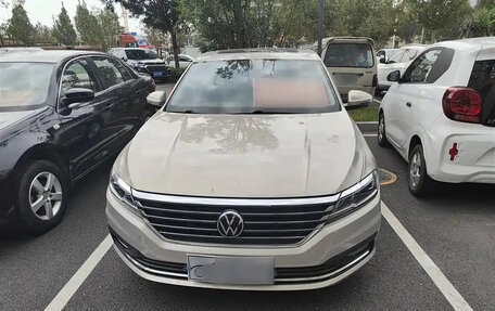 Volkswagen Lavida, 2022 год, 1 353 000 рублей, 2 фотография