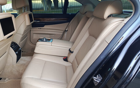 BMW 7 серия, 2011 год, 2 650 000 рублей, 16 фотография