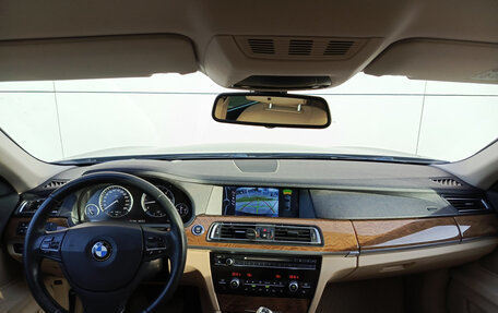 BMW 7 серия, 2011 год, 2 650 000 рублей, 18 фотография
