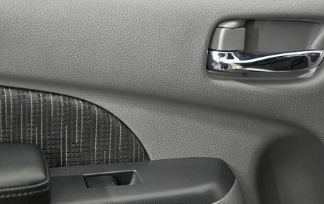 Nissan NV350 Caravan I, 2018 год, 3 100 000 рублей, 17 фотография