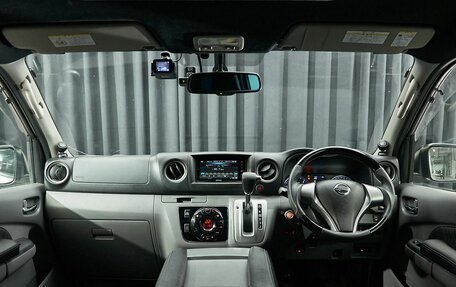 Nissan NV350 Caravan I, 2018 год, 3 100 000 рублей, 18 фотография