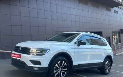 Volkswagen Tiguan II, 2020 год, 2 850 000 рублей, 1 фотография
