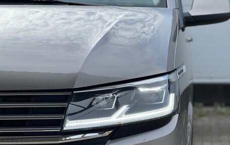 Volkswagen Caravelle T6 рестайлинг, 2020 год, 5 980 000 рублей, 20 фотография