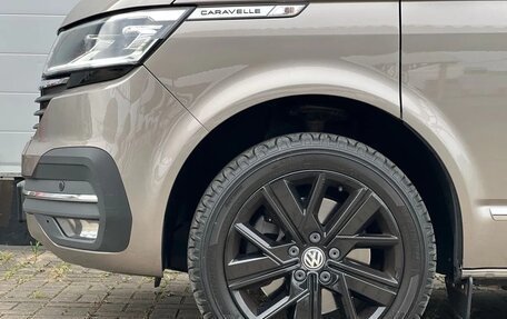 Volkswagen Caravelle T6 рестайлинг, 2020 год, 5 980 000 рублей, 19 фотография