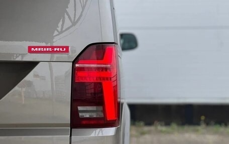 Volkswagen Caravelle T6 рестайлинг, 2020 год, 5 980 000 рублей, 21 фотография