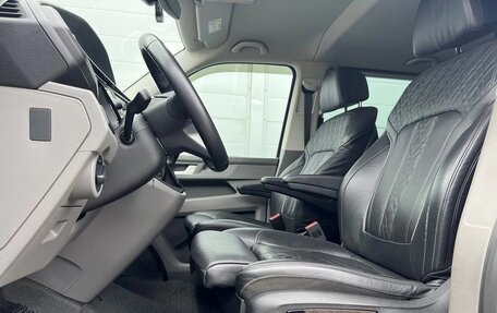 Volkswagen Caravelle T6 рестайлинг, 2020 год, 5 980 000 рублей, 35 фотография