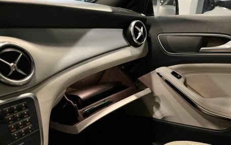 Mercedes-Benz GLA, 2015 год, 1 620 000 рублей, 29 фотография