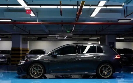 Volkswagen Golf GTI, 2021 год, 2 600 222 рублей, 2 фотография