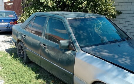 Mercedes-Benz E-Класс, 1995 год, 200 000 рублей, 4 фотография