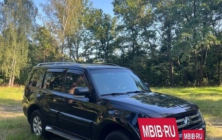Mitsubishi Pajero IV, 2010 год, 2 100 000 рублей, 5 фотография