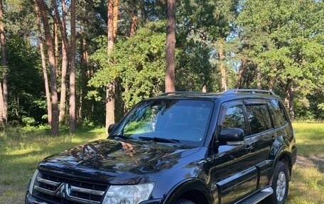 Mitsubishi Pajero IV, 2010 год, 2 100 000 рублей, 4 фотография