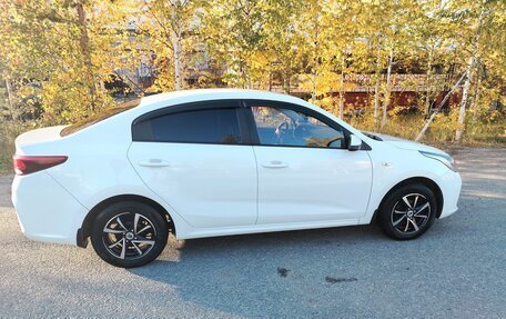 KIA Rio IV, 2017 год, 1 350 000 рублей, 5 фотография