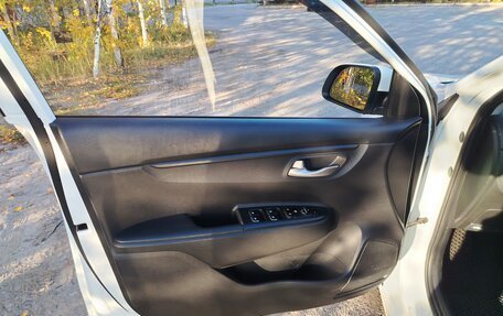 KIA Rio IV, 2017 год, 1 350 000 рублей, 15 фотография