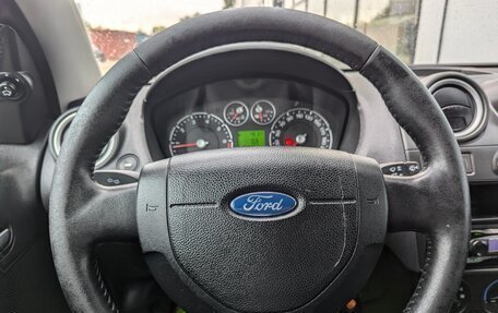 Ford Fiesta, 2006 год, 400 000 рублей, 19 фотография