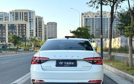 Skoda Superb III рестайлинг, 2023 год, 2 200 000 рублей, 7 фотография