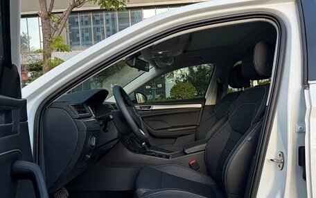 Skoda Superb III рестайлинг, 2023 год, 2 200 000 рублей, 9 фотография