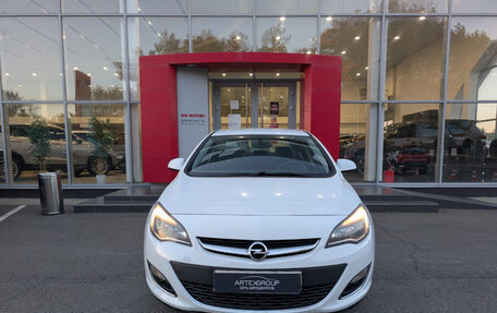 Opel Astra J, 2013 год, 900 000 рублей, 2 фотография
