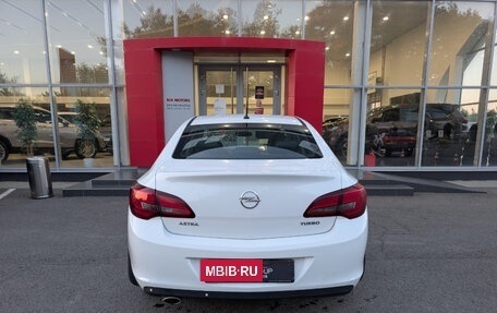 Opel Astra J, 2013 год, 900 000 рублей, 6 фотография