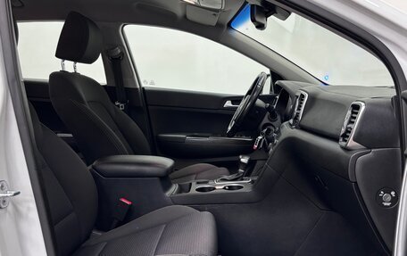 KIA Sportage IV рестайлинг, 2018 год, 1 840 000 рублей, 13 фотография