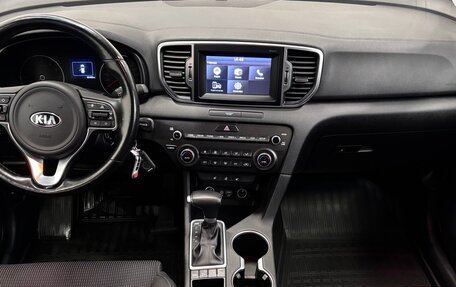 KIA Sportage IV рестайлинг, 2018 год, 1 840 000 рублей, 5 фотография
