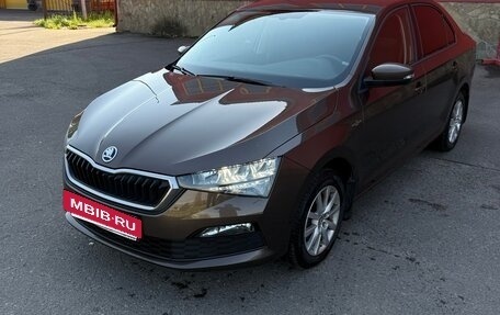 Skoda Rapid II, 2021 год, 1 750 000 рублей, 2 фотография