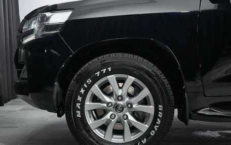 Toyota Land Cruiser 200, 2021 год, 7 990 000 рублей, 26 фотография