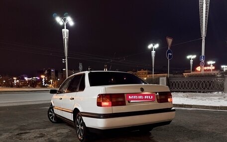 Volkswagen Passat B4, 1993 год, 230 000 рублей, 2 фотография