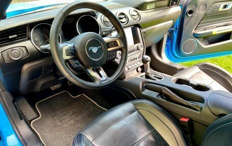 Ford Mustang VI рестайлинг, 2022 год, 3 050 000 рублей, 19 фотография