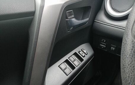 Toyota RAV4, 2016 год, 2 196 900 рублей, 13 фотография