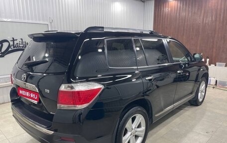 Toyota Highlander III, 2011 год, 2 400 000 рублей, 1 фотография