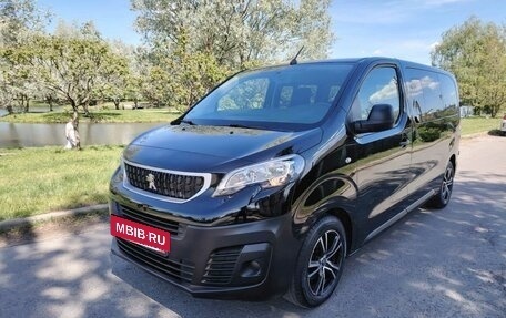 Peugeot Traveller I, 2021 год, 2 700 000 рублей, 33 фотография