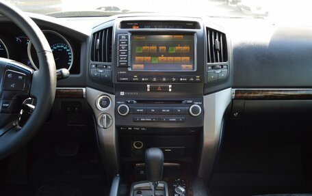 Toyota Land Cruiser 200, 2011 год, 2 896 000 рублей, 16 фотография