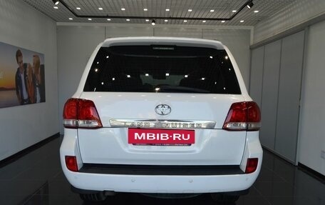 Toyota Land Cruiser 200, 2011 год, 2 896 000 рублей, 5 фотография