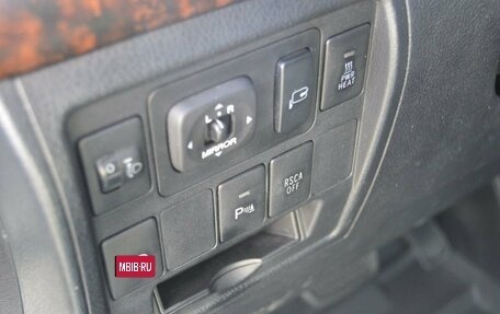 Toyota Land Cruiser 200, 2011 год, 2 896 000 рублей, 13 фотография