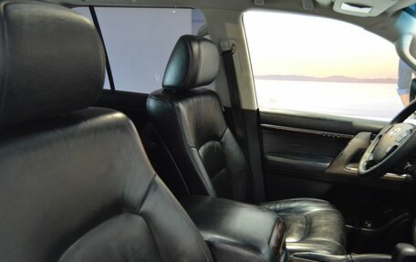 Toyota Land Cruiser 200, 2011 год, 2 896 000 рублей, 34 фотография