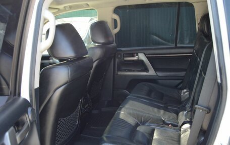 Toyota Land Cruiser 200, 2011 год, 2 896 000 рублей, 40 фотография