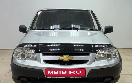 Chevrolet Niva I рестайлинг, 2017 год, 644 000 рублей, 2 фотография