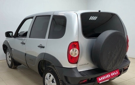 Chevrolet Niva I рестайлинг, 2017 год, 644 000 рублей, 6 фотография