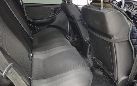 Chevrolet Niva I рестайлинг, 2017 год, 644 000 рублей, 15 фотография