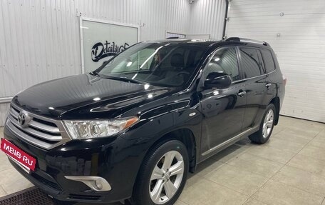 Toyota Highlander III, 2011 год, 2 400 000 рублей, 4 фотография