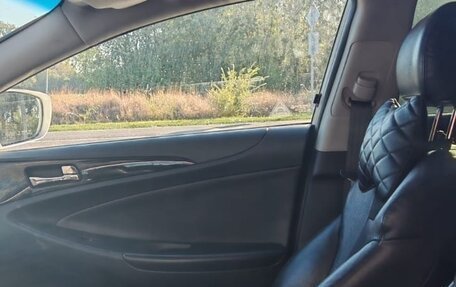 Hyundai Sonata VI, 2012 год, 1 300 000 рублей, 5 фотография