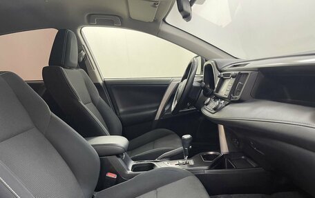 Toyota RAV4, 2016 год, 2 235 000 рублей, 12 фотография