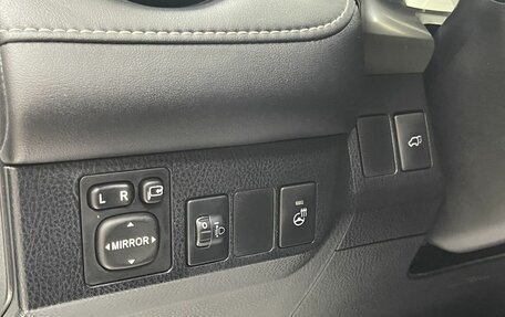 Toyota RAV4, 2016 год, 2 235 000 рублей, 17 фотография