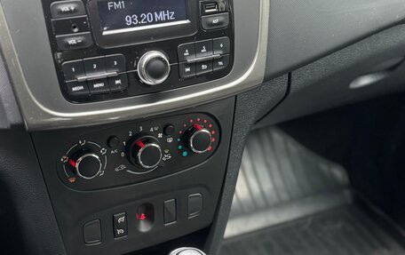 Renault Sandero II рестайлинг, 2019 год, 1 175 000 рублей, 36 фотография