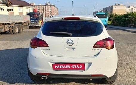 Opel Astra J, 2011 год, 690 000 рублей, 5 фотография