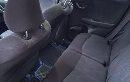 Honda Fit III, 2009 год, 850 000 рублей, 9 фотография