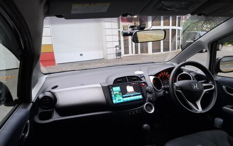 Honda Fit III, 2009 год, 850 000 рублей, 8 фотография