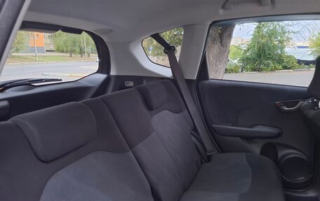 Honda Fit III, 2009 год, 850 000 рублей, 12 фотография