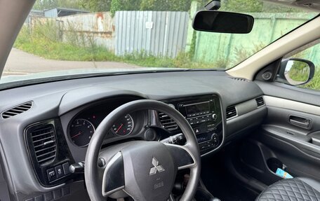 Mitsubishi Outlander III рестайлинг 3, 2012 год, 1 210 000 рублей, 15 фотография